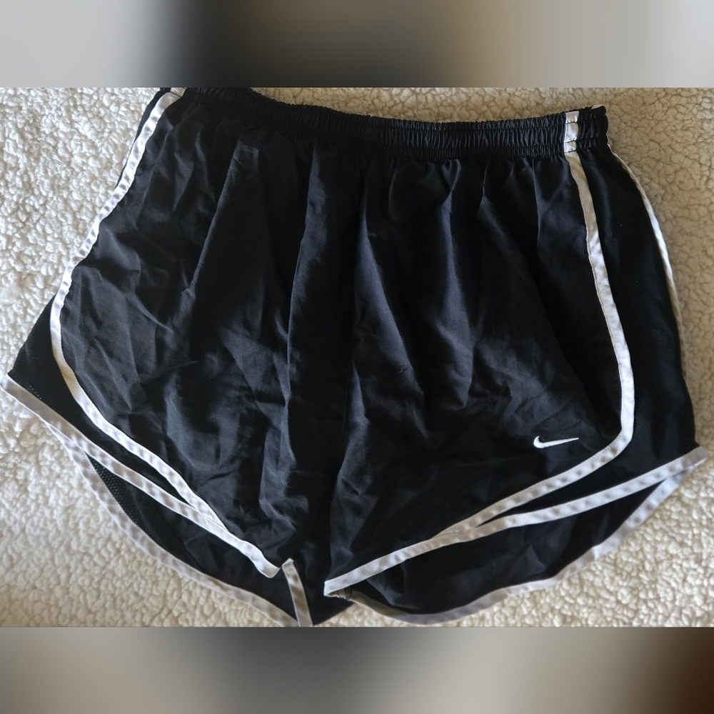 Nike Womens Black and White Athletic Work Out Shorts Size Small